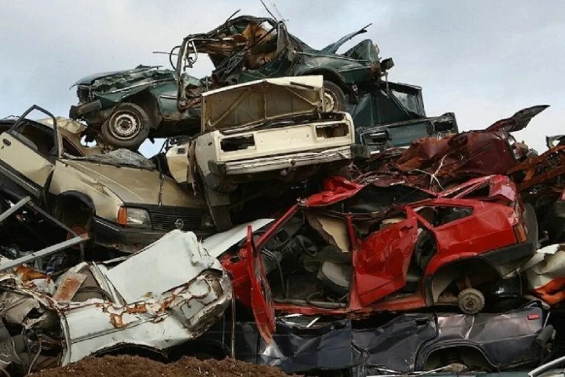 Утиль авто. Утилизация авто. Как сдать машину на металлолом. Обнинск сдать машину в металлолом. Металлолом.