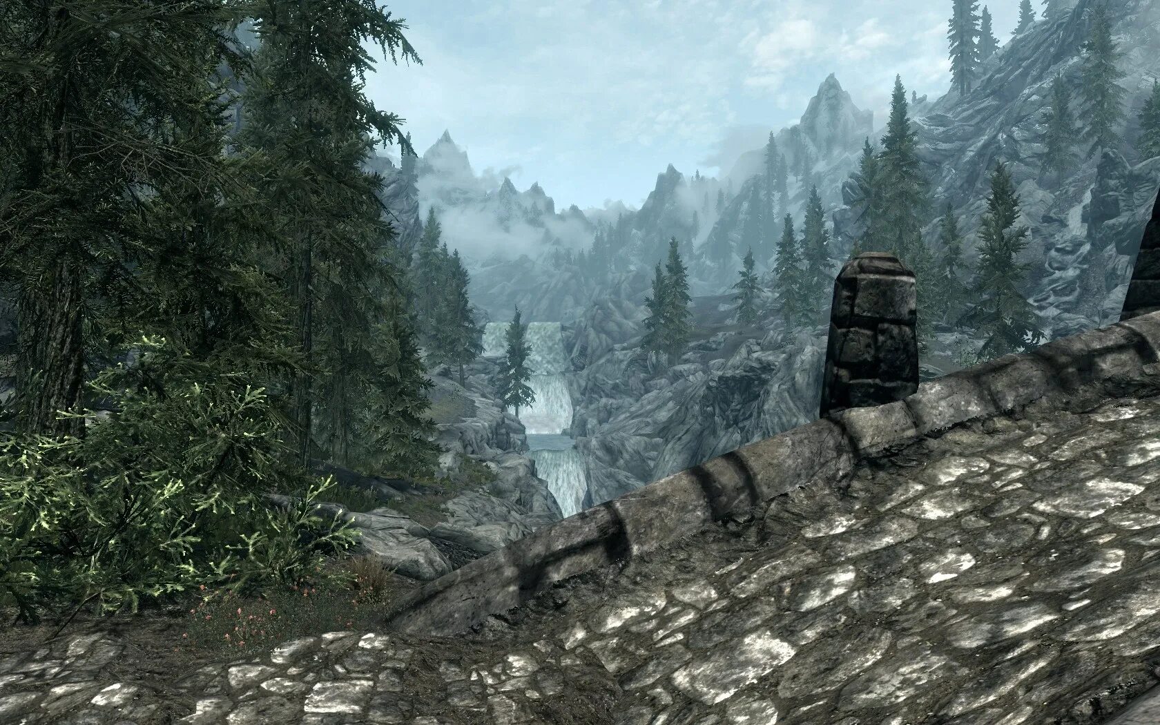 Скайрим мод быстрое перемещение. Скайрим 5 драконий мост. skyrim деревня драконий мост. скайрим локация драконий мост. поселение драконий мост скайрим.