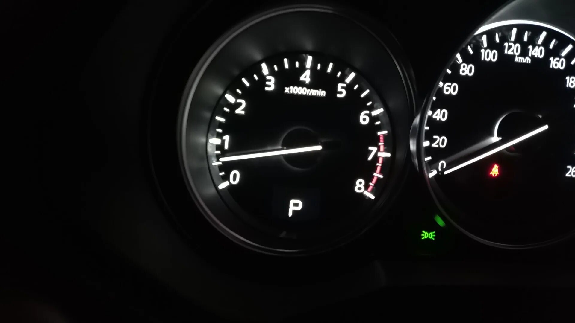 Нормальные обороты на холостом. Тахометр мазда сх5. тахометр mazda cx-5. обороты mazda cx5. указатель уровня топлива мазда сх 5 2.0 автомат полный привод.
