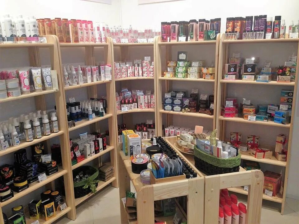 Корейская косметика hollyshop, москва, сущёвская улица. Московская косметика. Магазин корейской косметики в москве. Галерея косметики. Галерея косметики интернет магазин профессиональной косметики.