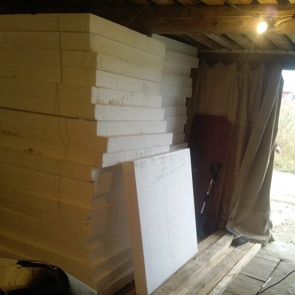 Пенопласт в гараже. Утеплитель для стен гаража. Утеплитель для стен гаража. Пенопласт в гараже. Утеплитель для гаража.