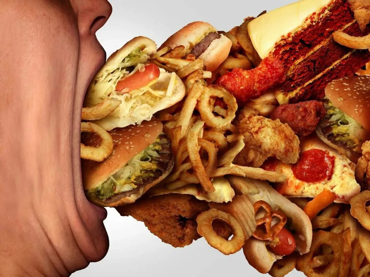 Вредный обед. Вредные продукты. Вредная пища. Неправильное питание.