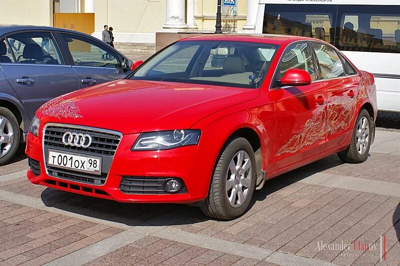 Купить ауди в волгограде. Audi a4 красная. Ауди а4 красная р18. Audi a4 2008 красная. Audi a4 2011 Red.