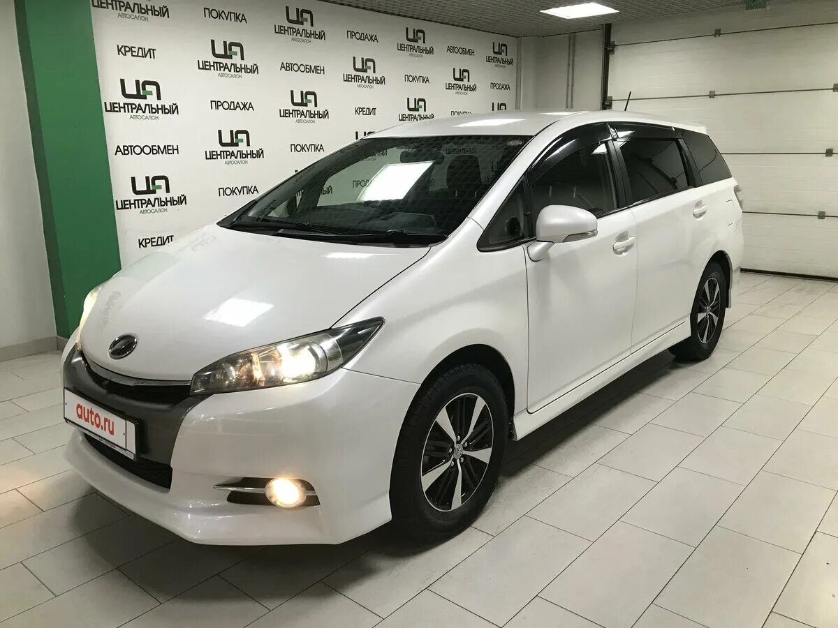 Тойота виш 2014 год. Toyota Wish 2014. Тойота Виш 2014г. Тойота Виш 2 Рестайлинг. Toyota Wish 2014 Рестайлинг.