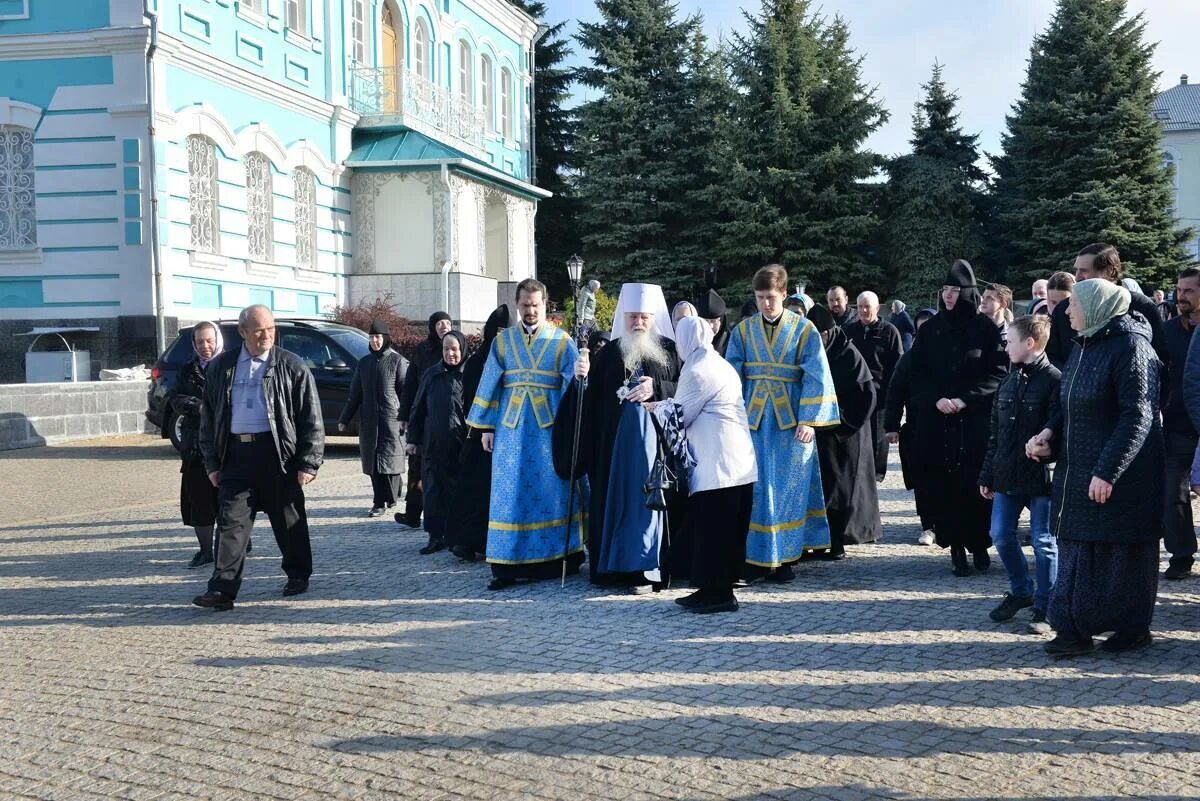 Задонский мужской монастырь Липецкая область. Задонский мужской монастырь хор.