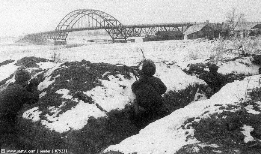 Канал великая отечественная. Канал имени москвы химки в 1941-1942. химкинский мост в 1941 году. оборона москвы 1941 химкинский мост. шоссе москва ленинград 1941.