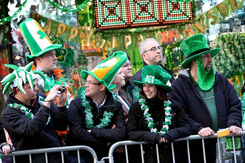 St patrick s. День Святого Патрика -St. Patrick's Day.. Святой Патрик Ирландия. Праздник Святого Патрика в Ирландии. День Святого Патрика в Ирландии.