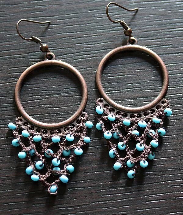 Изготовить серьги. Бисер изделия серьги. Изготовить серьги. Вире врап серьги. Серьги круглые из проволоки.