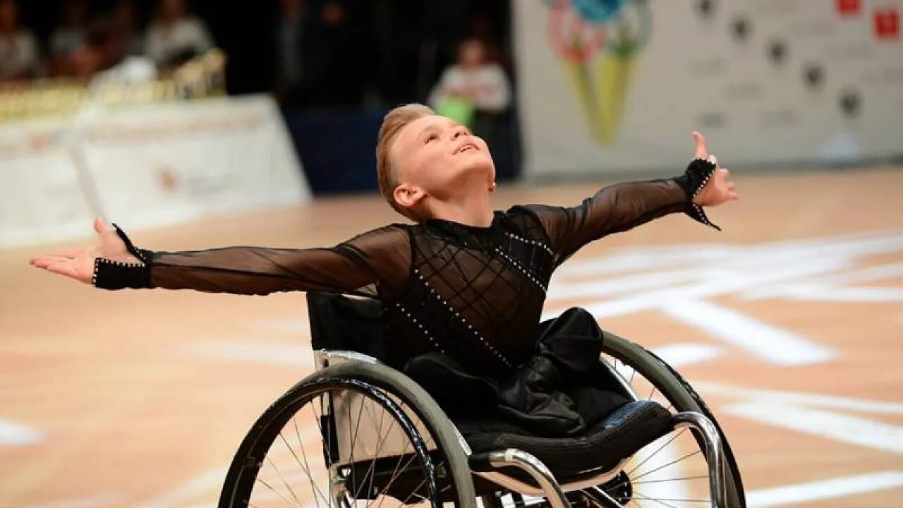 Экстремальный спорт для инвалидов. Инвалид достигший. Знаменитости с ограниченными возможностями. Спортсмены с ограниченными возможностями. Спортсмены инвалиды добившиеся успеха.