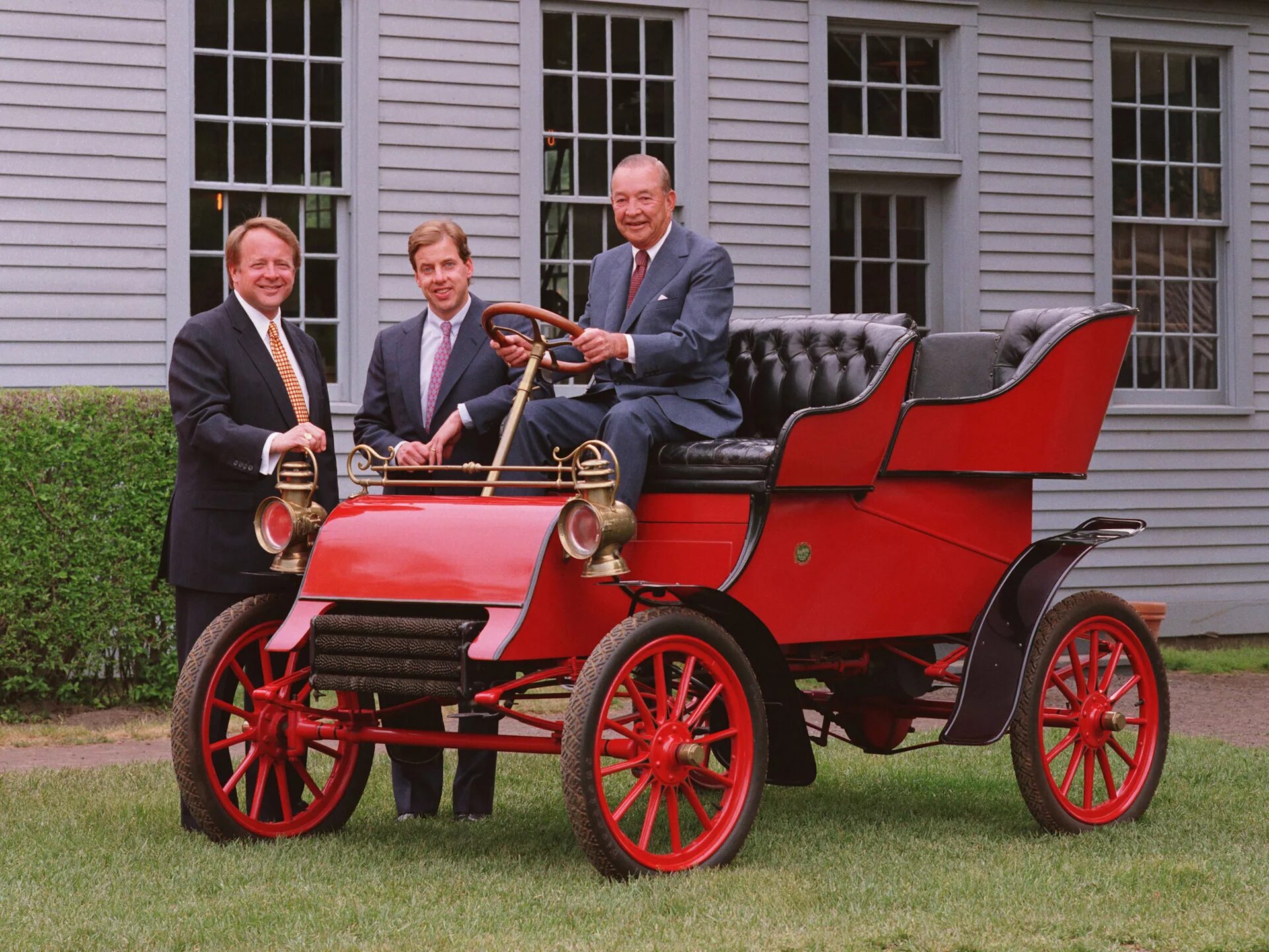 Первая машина форд. Ford model a 1903. Форд модель b 1903.