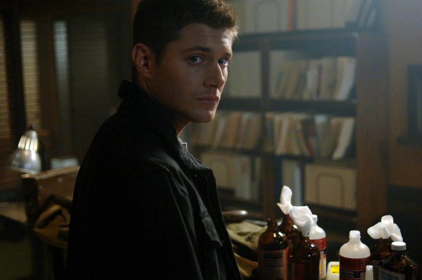 сверхъестественное ночной оборотень. бен барнс 2021 тень и кость. фредди картер shadow and bones. тень фильм новый. сверхъестественное 12 сезон 2 серия.