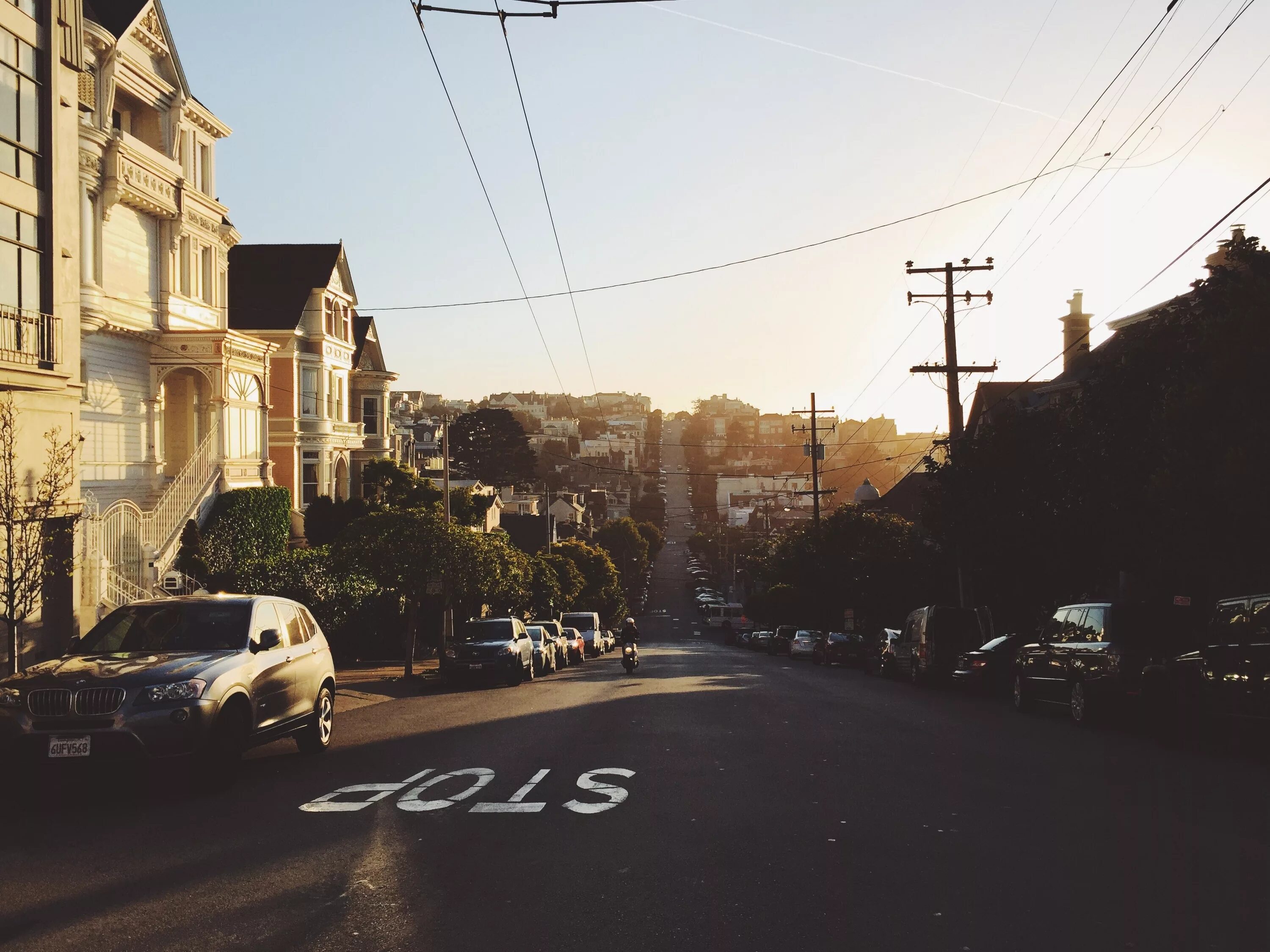 Звук улицы утром. Сан-Франциско Калифорния улицы. Фон города Лос Анджелес. Калифорния стрит Сан Франциско. Сан-Франциско Эстетика Сан Франциско.