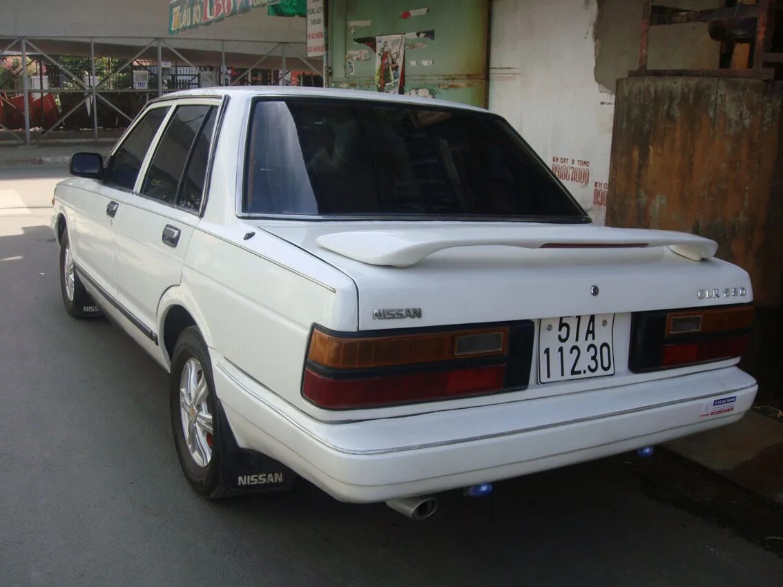 Ниссан блюберд купить в омске. Nissan Bluebird 87. Ниссан Блюберд 86. Ниссан Блюберд 87г. Nissan Bluebird 1985.