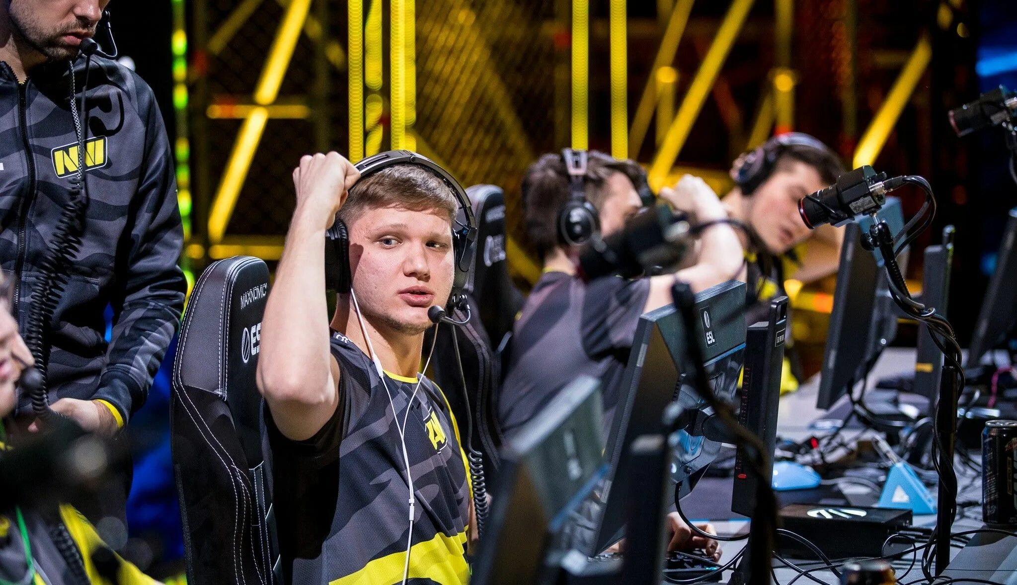 Natus vincere pain gaming. Нави PGL Major Stockholm 2021. Нави IEM Katowice 2020. Команда Navi CS go 2020. Navi CS go 2021.