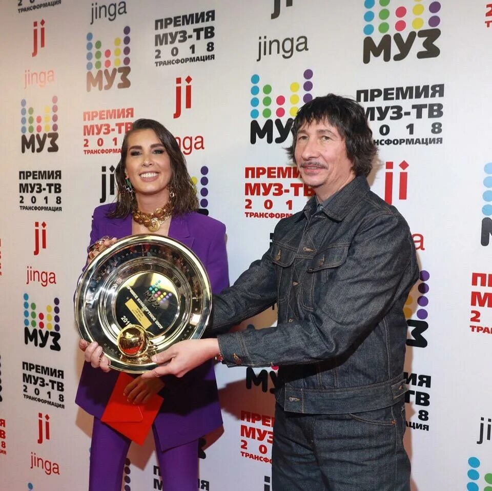 10 муз тв 2018. Премия муз тв 2016. Премия муз тв шоу. Муз тв 2018 ивлеева. Муз тв фото.