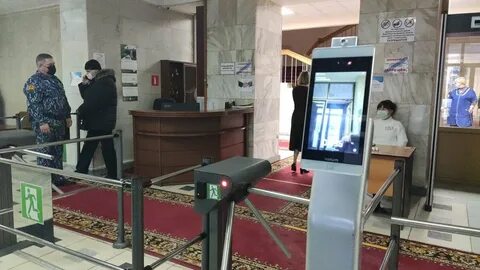 Торговый центр пропускной режим