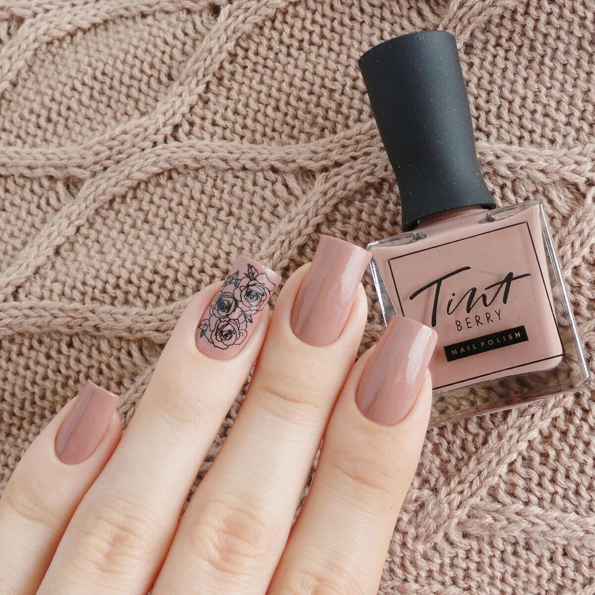 Tint berry лак для ногтей. Тинт берри лаки. Berry 2576 лак. Tintberry лак утонченная натура. Tintberry лак горячая штучка.