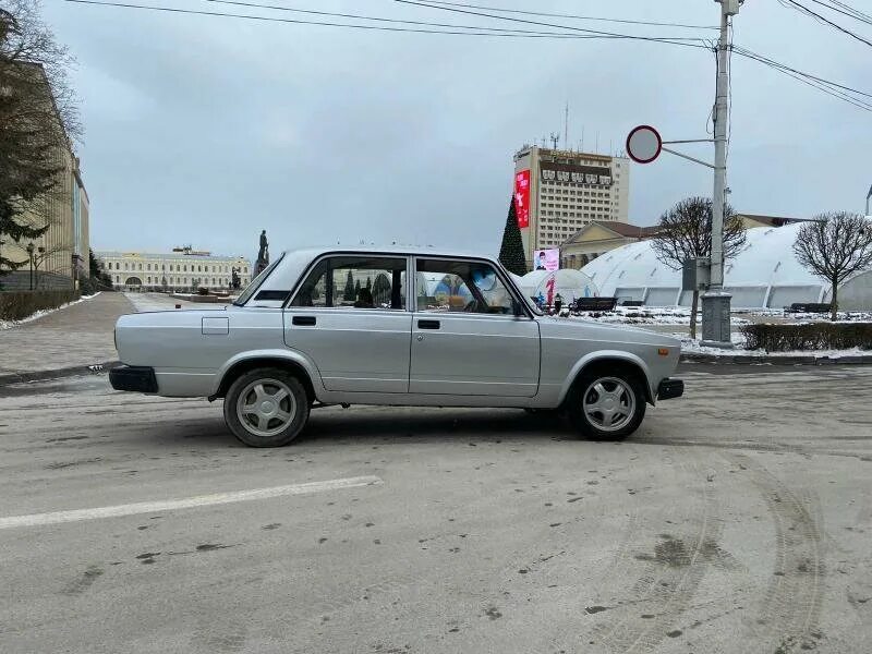 жигули 2023. ваз 2107 ставрополь. ваз 2107. ваз 2107 после покраски серебристая. 2107 lada 2010.