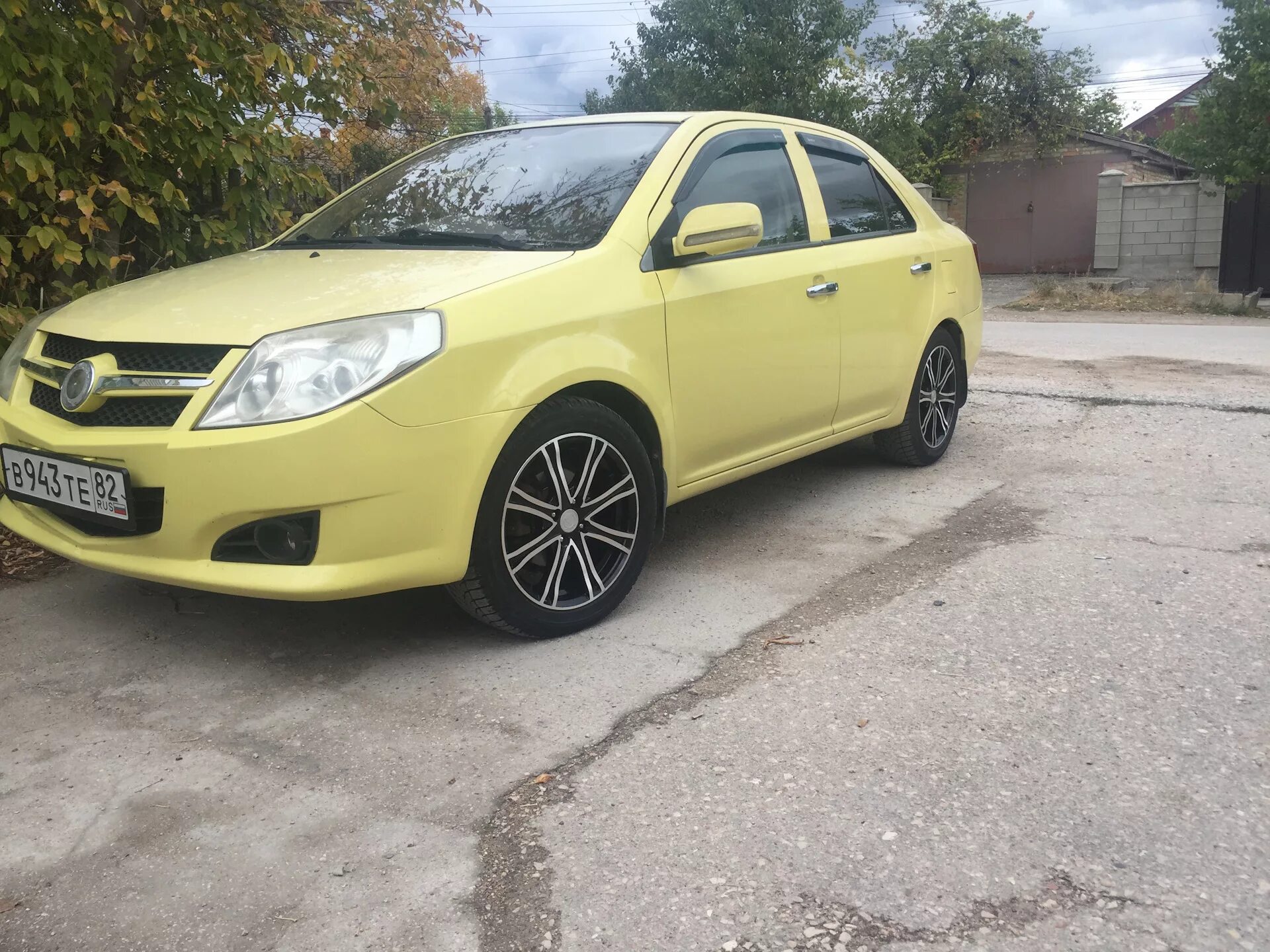 Какие диски на джили мк. Geely mk 2008. R16 geely mk. 5. Какие диски на джили мк.