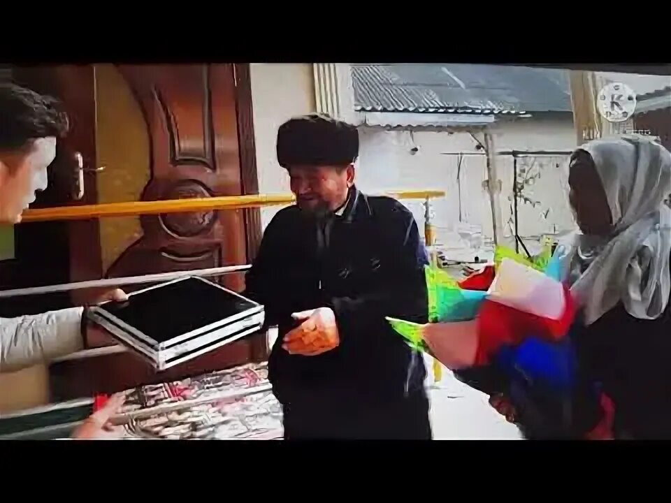 Дадам бор. Менинг дадам бор. исомиддин менинг дадам бор. текс мен дадамдан бойман. караоке мен дадамдан бойман.
