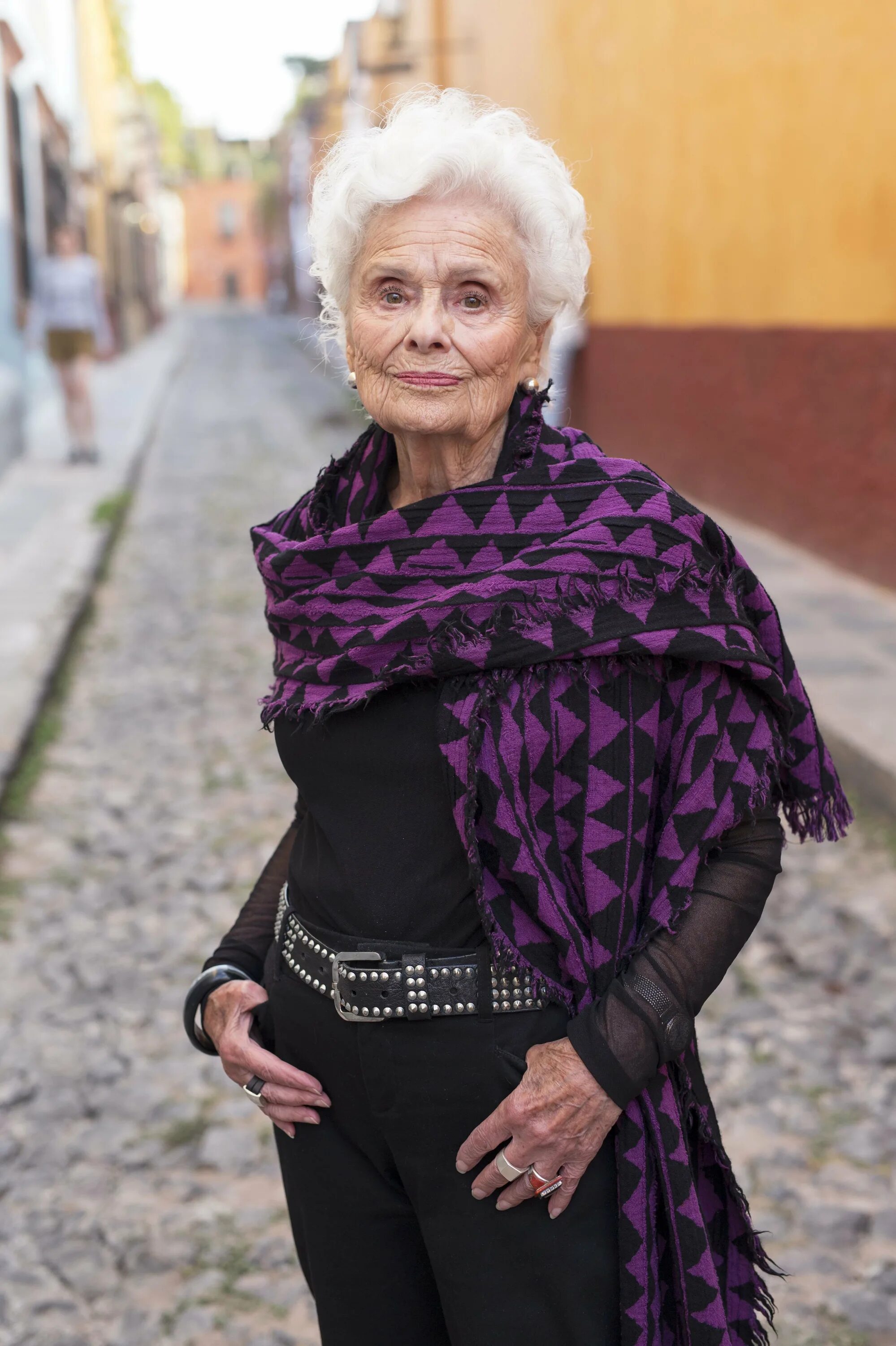 Возраст женщин пенсионеров. Дафна селф. Дафна селф 85-летняя модель.