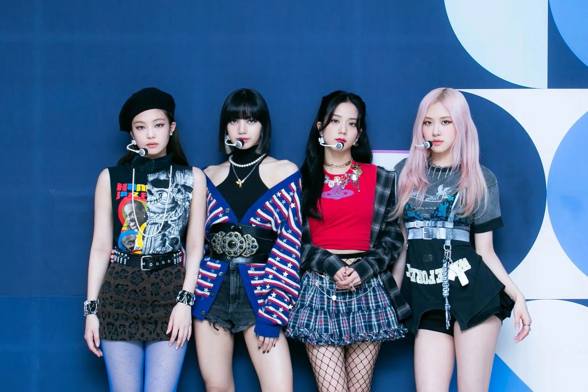 Black pink фотки. Блэк Пинк 2021 группа. Группа BLACKPINK 2021. Группа BLACKPINK 2020. Блэк Пинк 2020 Lovesick girls.