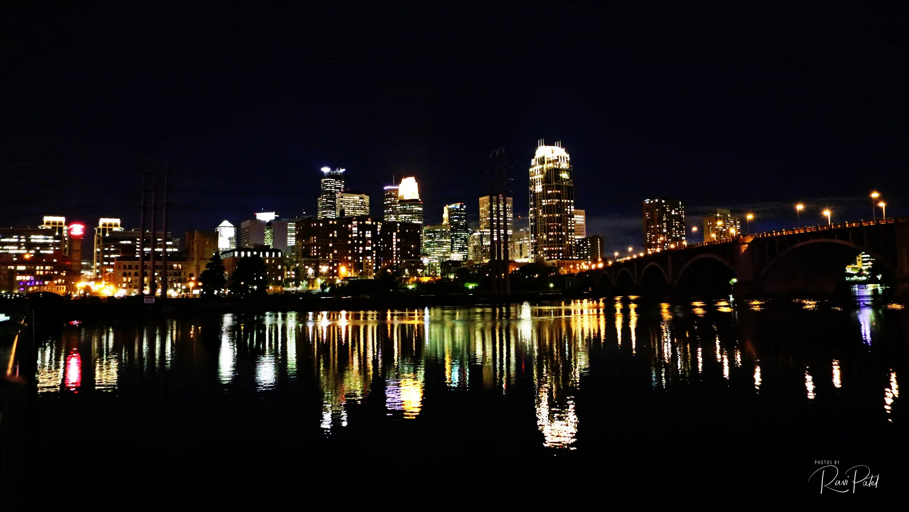 Night city downtown. Неоновые огни города. Zém - city lights. Ночной город дорога. Лос анджелес ночью.
