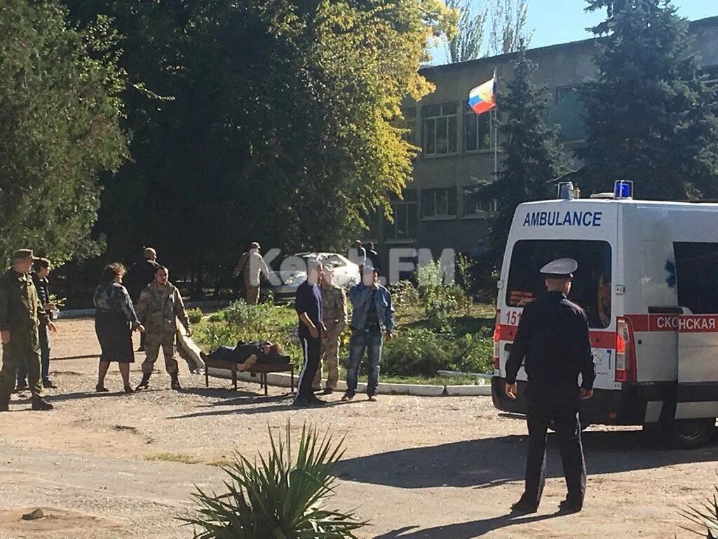 Керчь новости свежие видео. Взрыв в Политехническом колледже в Керчи. Теракт в Керчи в колледже. Теракт в Керчи в колледже в 2018.