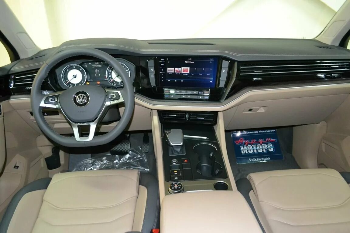 Volkswagen туарег салон. туарег 3 салон. фольксваген туарег 2013 салон. новый фольксваген туарег 2021. Volkswagen touareg 2019 салон.