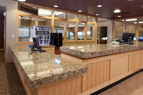 Стойки из искусственного камня