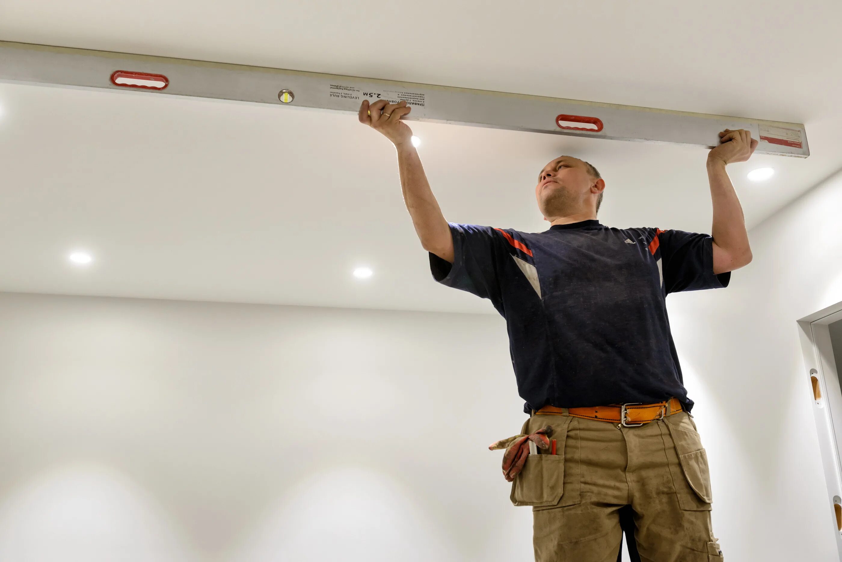 натяжные потолки монтажная. натяжные потолки монтажная. натяжные потолки монтажная. установщик натяжных потолков. установщик натяжных потолков.