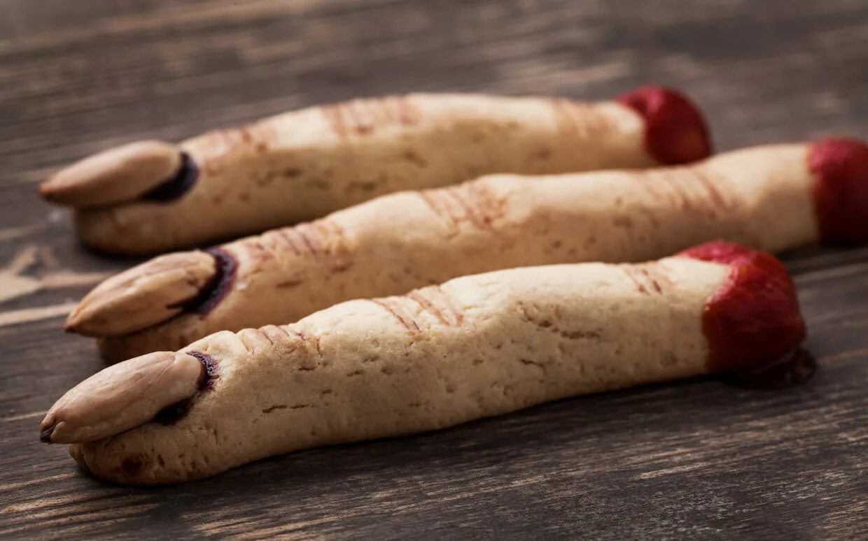 ведьмины пальцы на хэллоуин. печенье ведьмины пальчики на хэллоуин. печенье дамские пальчики на хэллоуин. пальцы хэллоуин. печенье пальцы на хэллоуин.