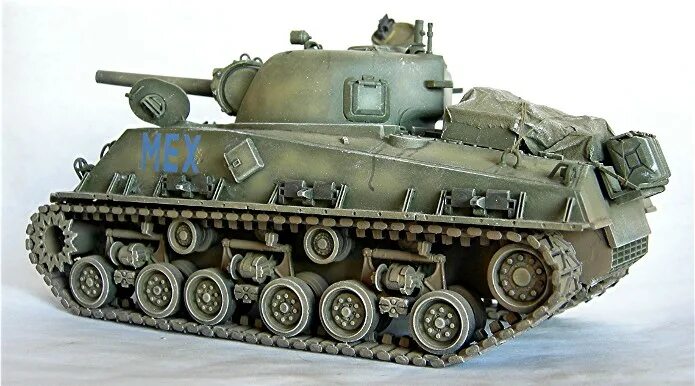 M105 Sherman HVSS. Sherman 105mm Dragon. M4(105) HVSS. M4a3 105 1/35.