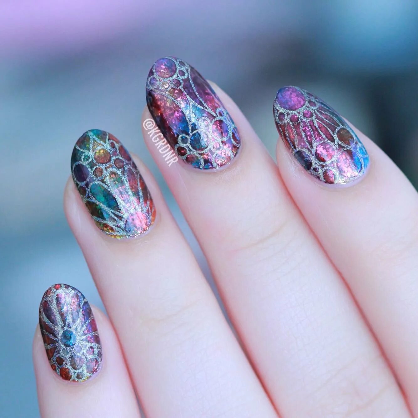 стеклянный маникюр. стеклянный маникюр. стеклянный маникюр. маникюр стеклянный эффект. фольга битое стекло для ногтей.