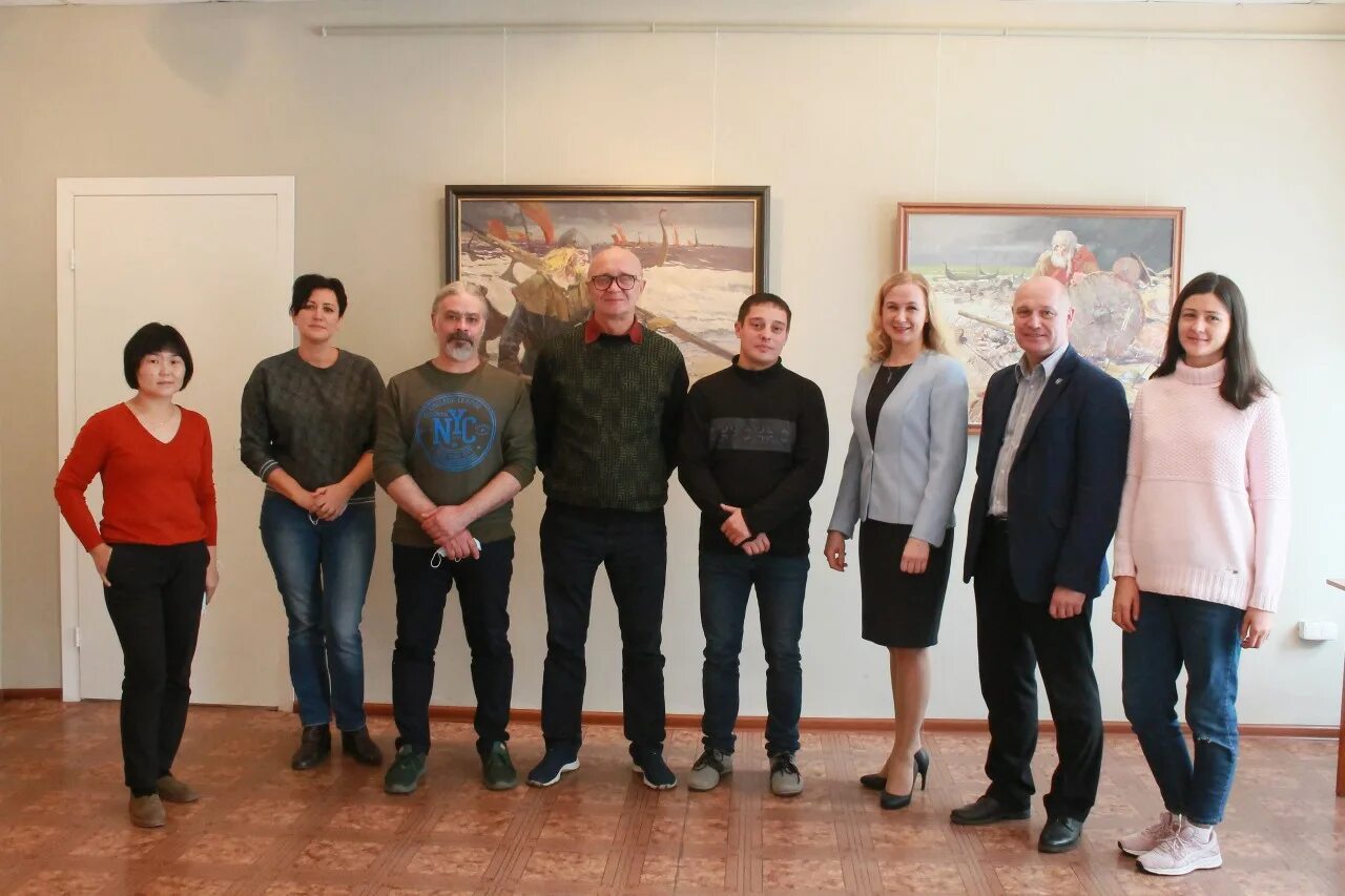 сурикова, красноярск. сурикова, красноярск. и. красноярское художественное училище (техникум) имени в. красноярское художественное училище сурикова.