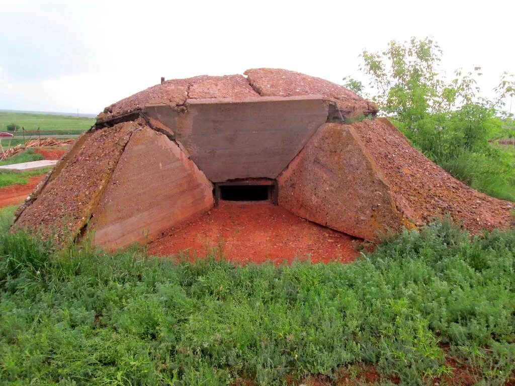 Погода в татарской каргале. Татарская Каргала Оренбургская область. Деревоземляная огневая точка дзот. Долговременные огневые сооружения. Долговременная огневая точка.