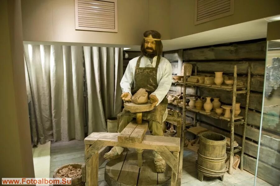 Кухня война за отель виктор петрович. Начальник разведки сериал 2022 постер. Поыва. Андрей чубченко в сериале шеф. Виктор баринов кухня.