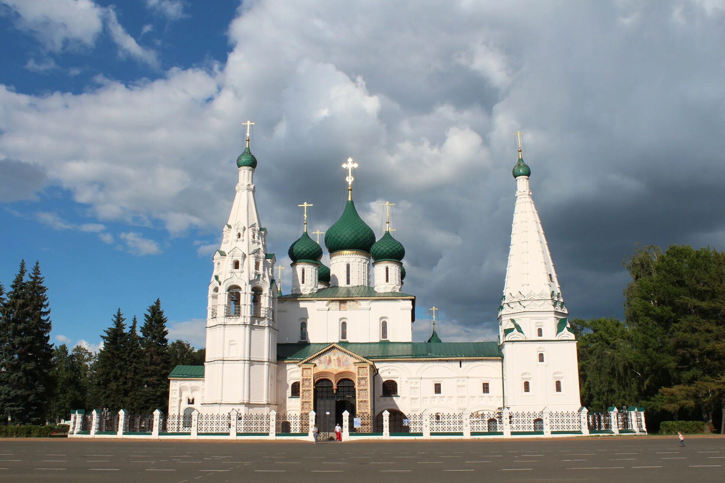 Церковь Илии пророка (Ярославль). Ярославская Церковь Ильи пророка (1647–1650).. Храм Ярославля Церковь Ильи пророка.