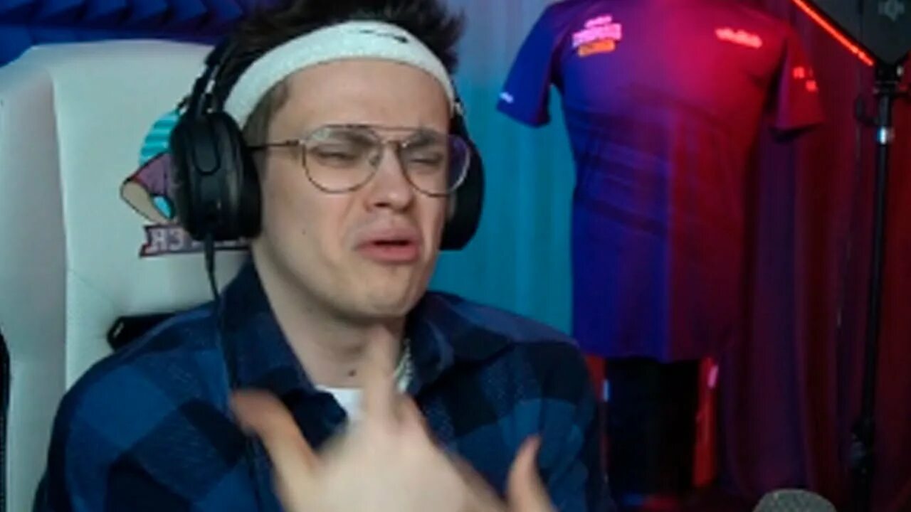 I cant stop me twice обложка. Ай кен то мор. Цзиюнь twice. I can't stop me твайс костюмы. Ай кен стоп.