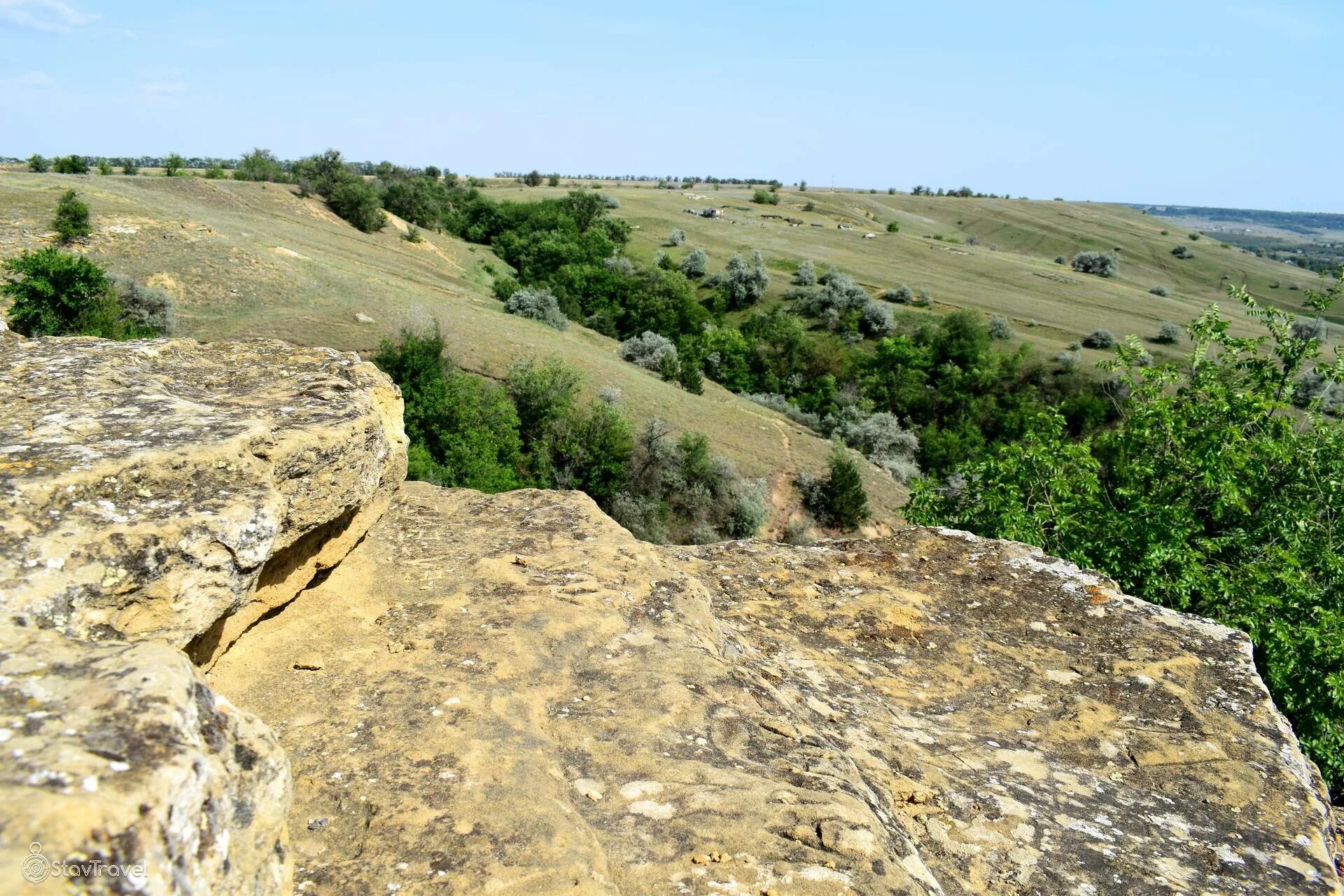 Светлоград гора Бараничья. Гора Куцай Светлоград. Гора Куцай Ставропольский край. Гора Куцай Ставропольский край город Светлоград. Камни ставропольского края