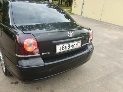 Задние фонари тойота авенсис