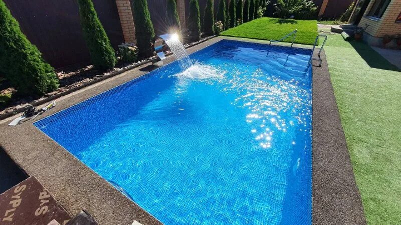 Бассейн сервис. Спорт сервис новокосино. Бассейн савой franmer. Композитный бассейн эри. Знак бассейн.