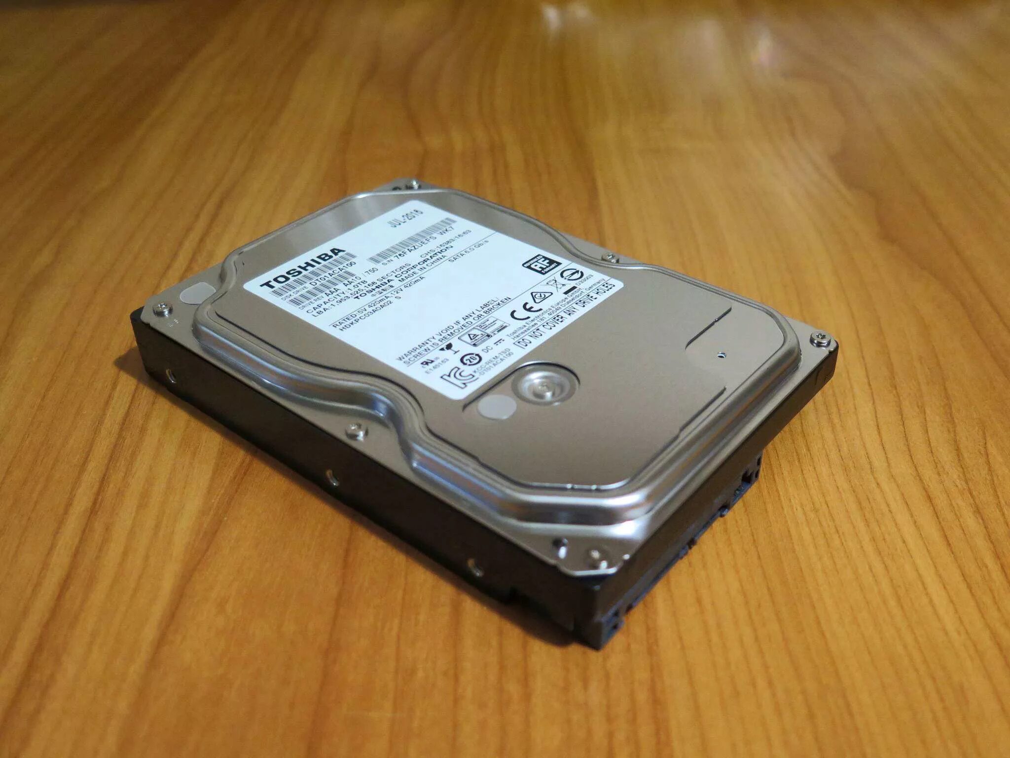 Жесткий 1tb hdd. 1 тб жесткий диск toshiba [dt01aca100]. hdd 1tb toshiba dt01aca100 7200 original oem. toshiba 1tb 3.5&quot; dt01aca100. hdd 3.5 toshiba 1tb dt01ac100.