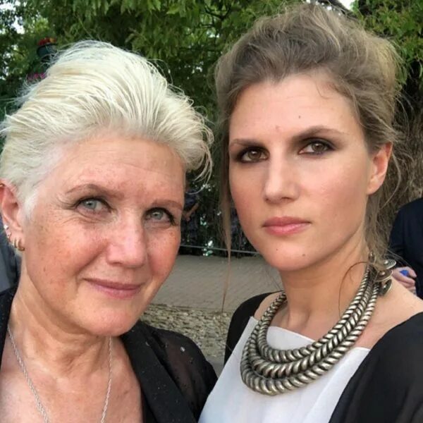 Актриса марьяна спивак биография личная жизнь родители Марьяна Спивак: "Соглашаюсь сниматься только в тех фильмах, которые сама хотела