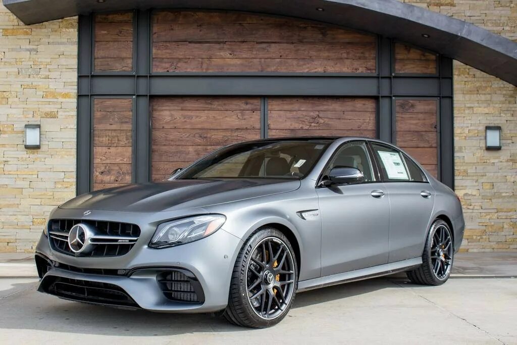 Мерседес е63 s. Mercedes Benz e63 AMG 2020. Мерседес e63s AMG 2021. Mercedes Benz e63s AMG 2020. Мерседес Бенц е63 АМГ 2021.