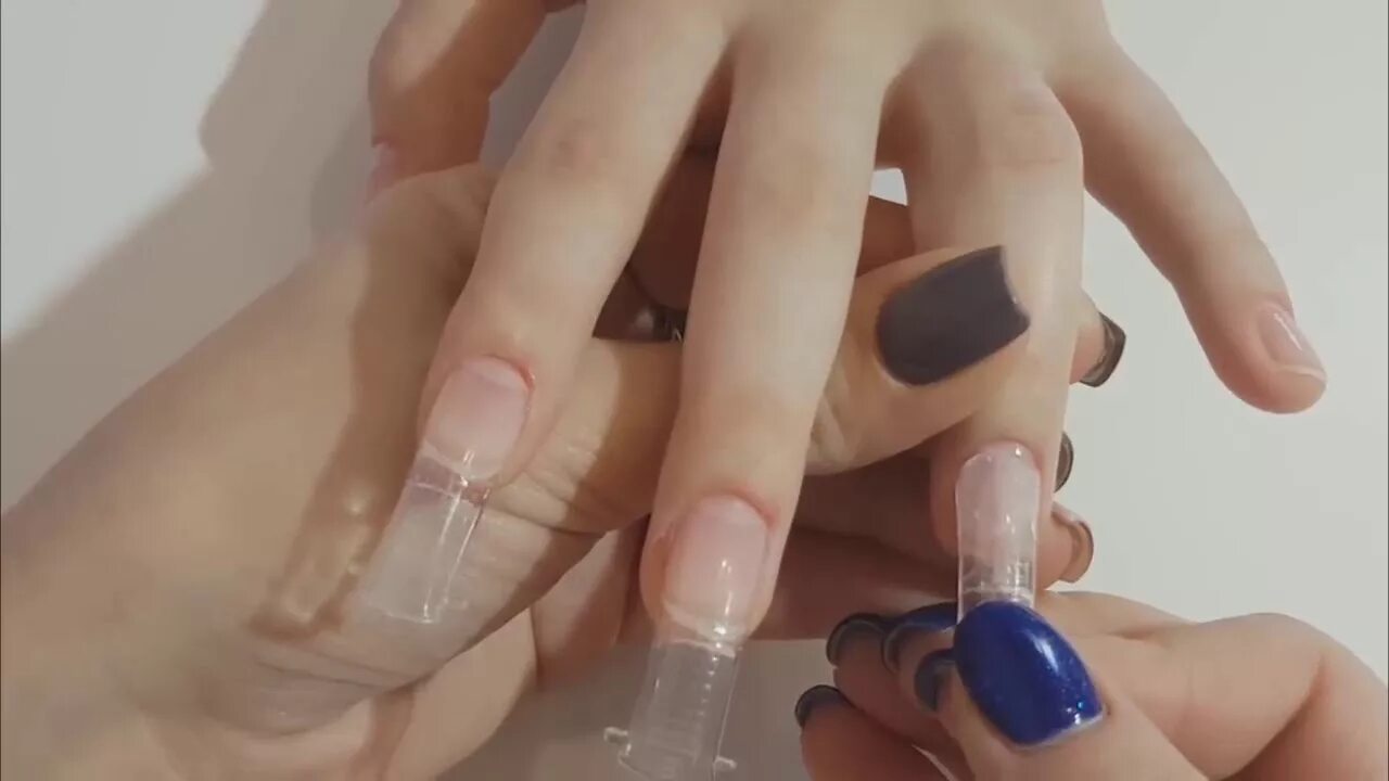 наращивание ногтей гелем на формах. полигель эми. видео урок наращивание ногтей на верхние формы. наращивание ногтей на верхние формы. гель для наращивания полигель.