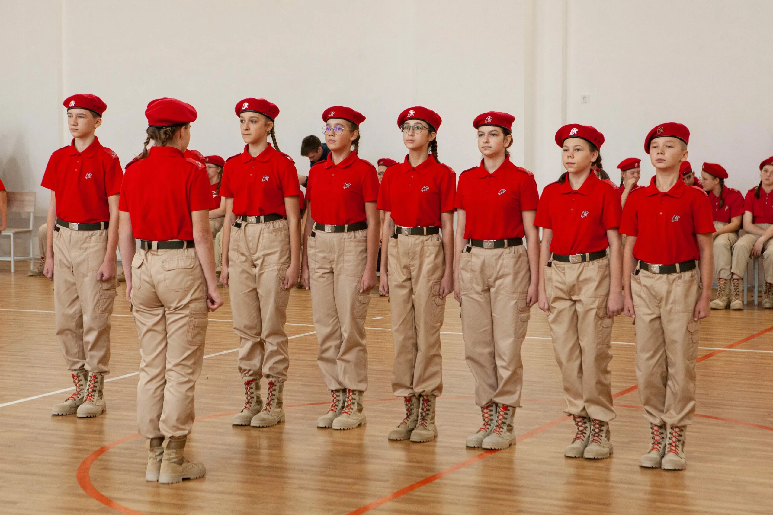 Могилевский кадетский корпус. Строевая подготовка военнослужащих. Военная подготовка маршировать. Конкурс строевой подготовки. Кадетское училище в беларуси.