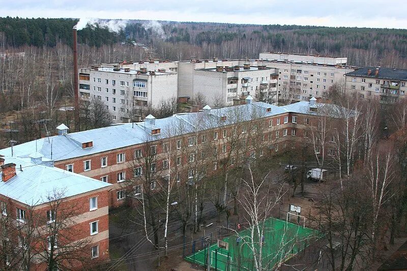 Дом в красноармейске московской. Новая жизнь 4 Красноармейск. Школа 4 Красноармейск Московская область. Зелёный дом в Красноармейске Московской области. Красноармейск Московская область общежитие новая жизнь.