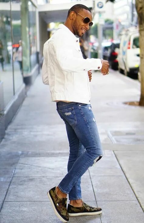 Grey Sweater, Skinny Jeans and Converse Silver Londoner Flickr
