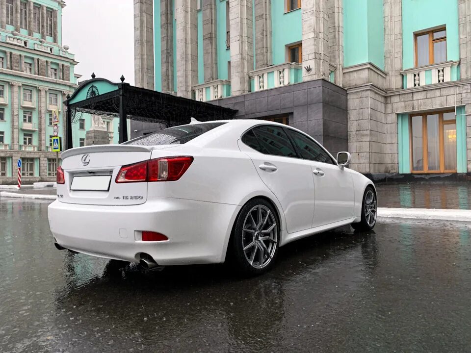 Лексус is 250. Lexus is 2. Lexus is 250 занижение. Лексус ИС 250 на пневме.